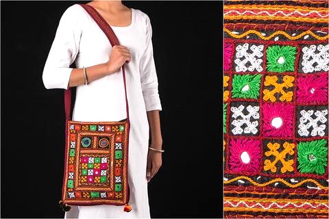 Kutchi Embroidered Leather Mashru Bags at Rs 1500/piece | Embroidered  Handbags in Varanasi | ID: 22598399633